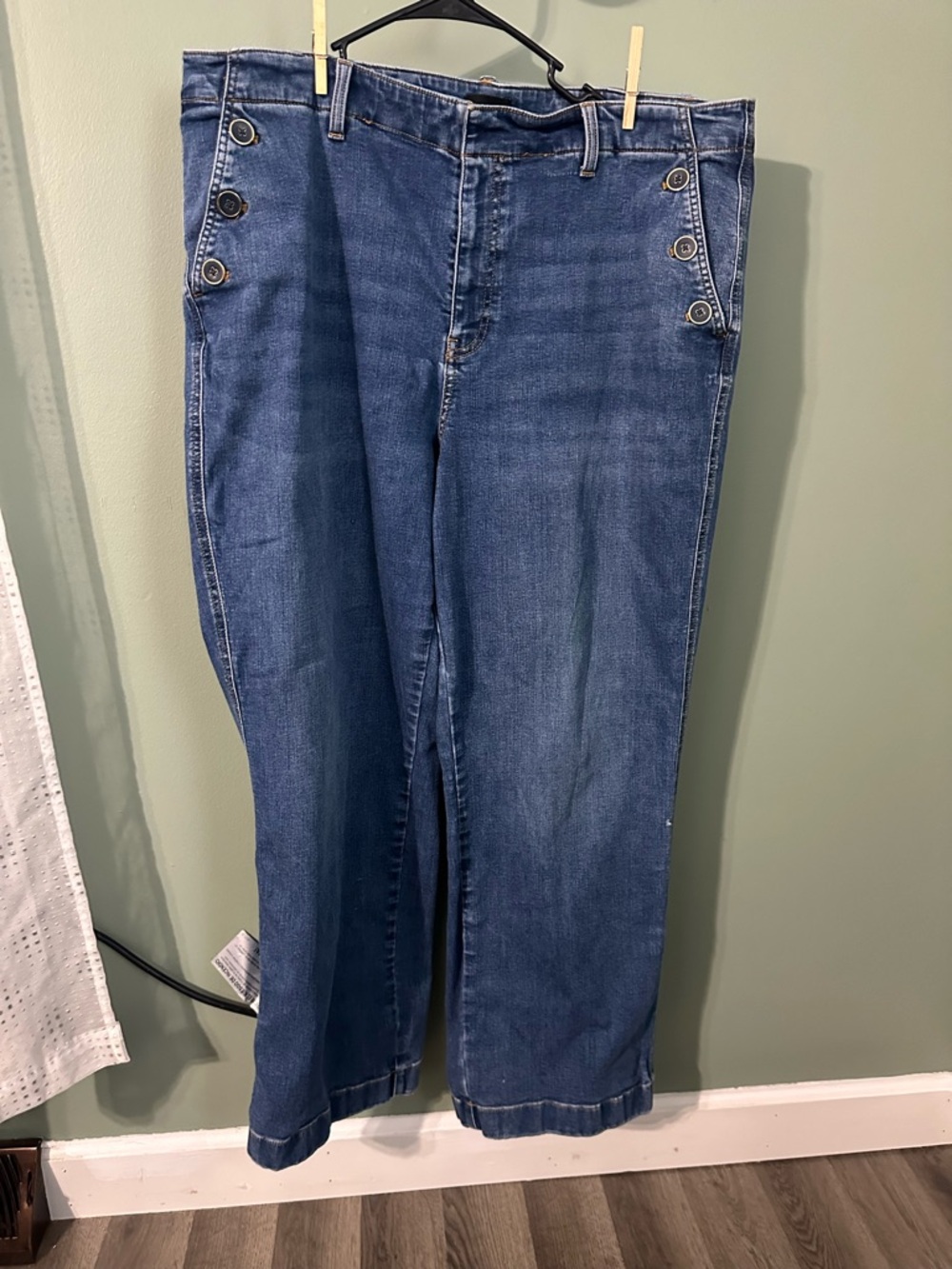 Talbots Men's Medium Blue Bootcut Jeans with Button Accents